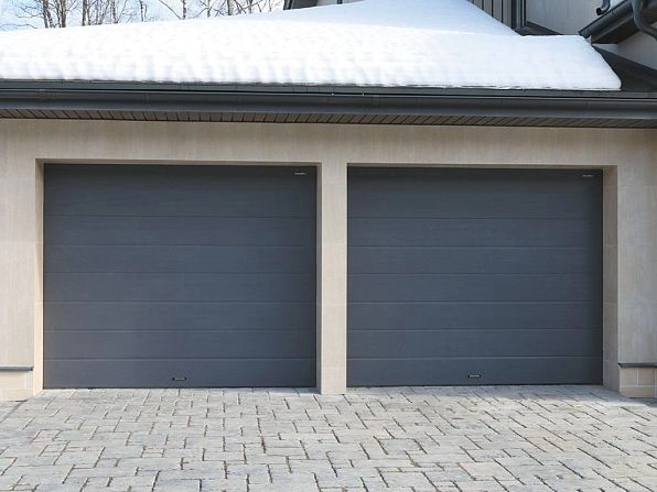 Секционные ворота 3100х2250 мм антрацитовые DoorHan RSD02, omsk.doorhan.ru